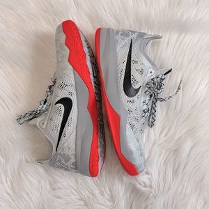 Nike Men’s Zoom Crusader Size 10.5